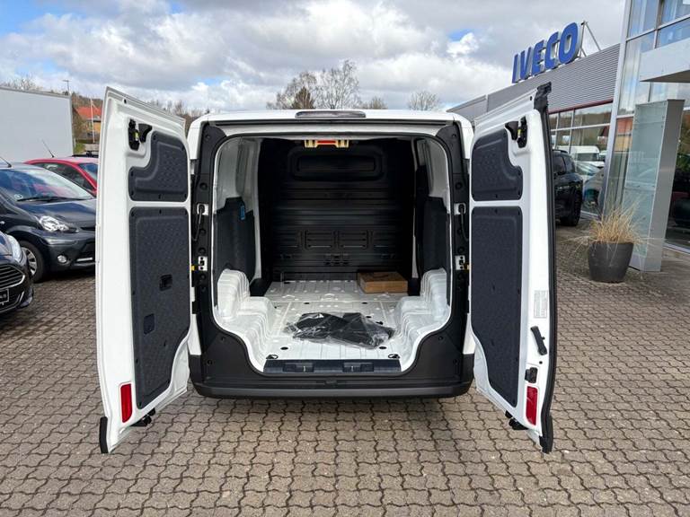 Kia PV5 71 Long Range Work