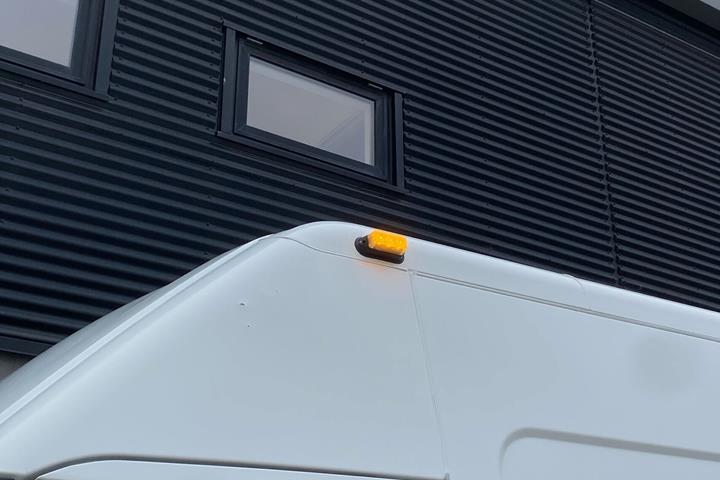Hvid Iveco Daily fra 2016