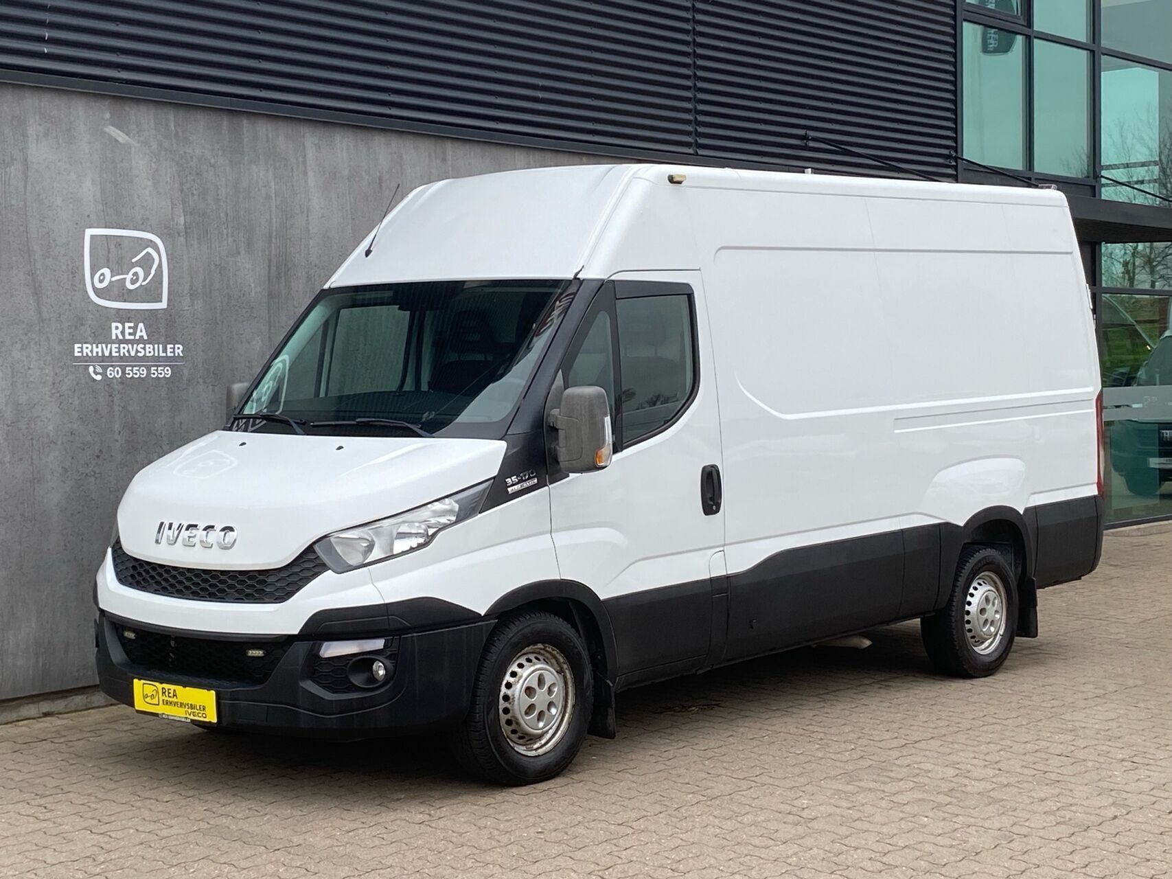 Hvid Iveco Daily fra 2016