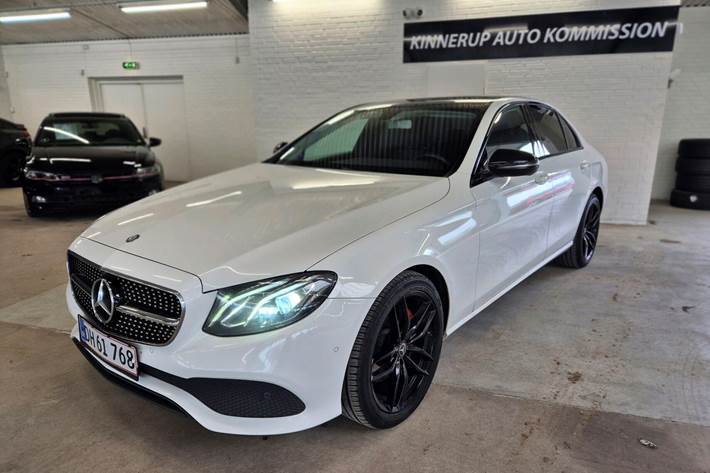 Hvid Mercedes E220 d fra 2016