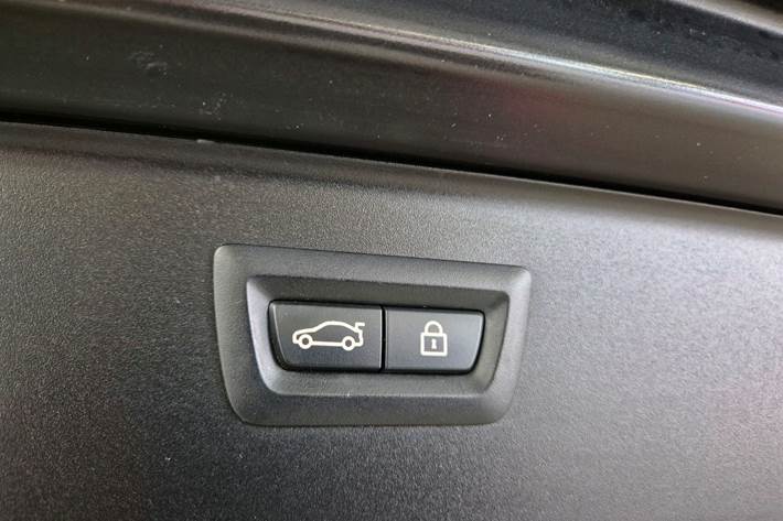 Sort BMW 525d fra 2012