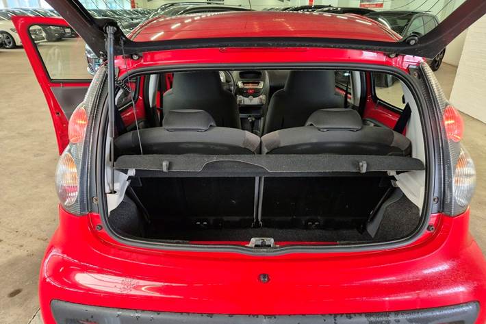 Rød Citroën C1 fra 2007