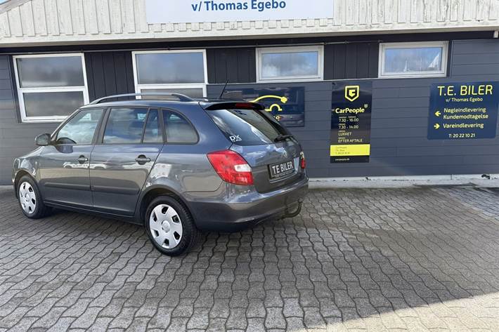 Sort Skoda Fabia fra 2011