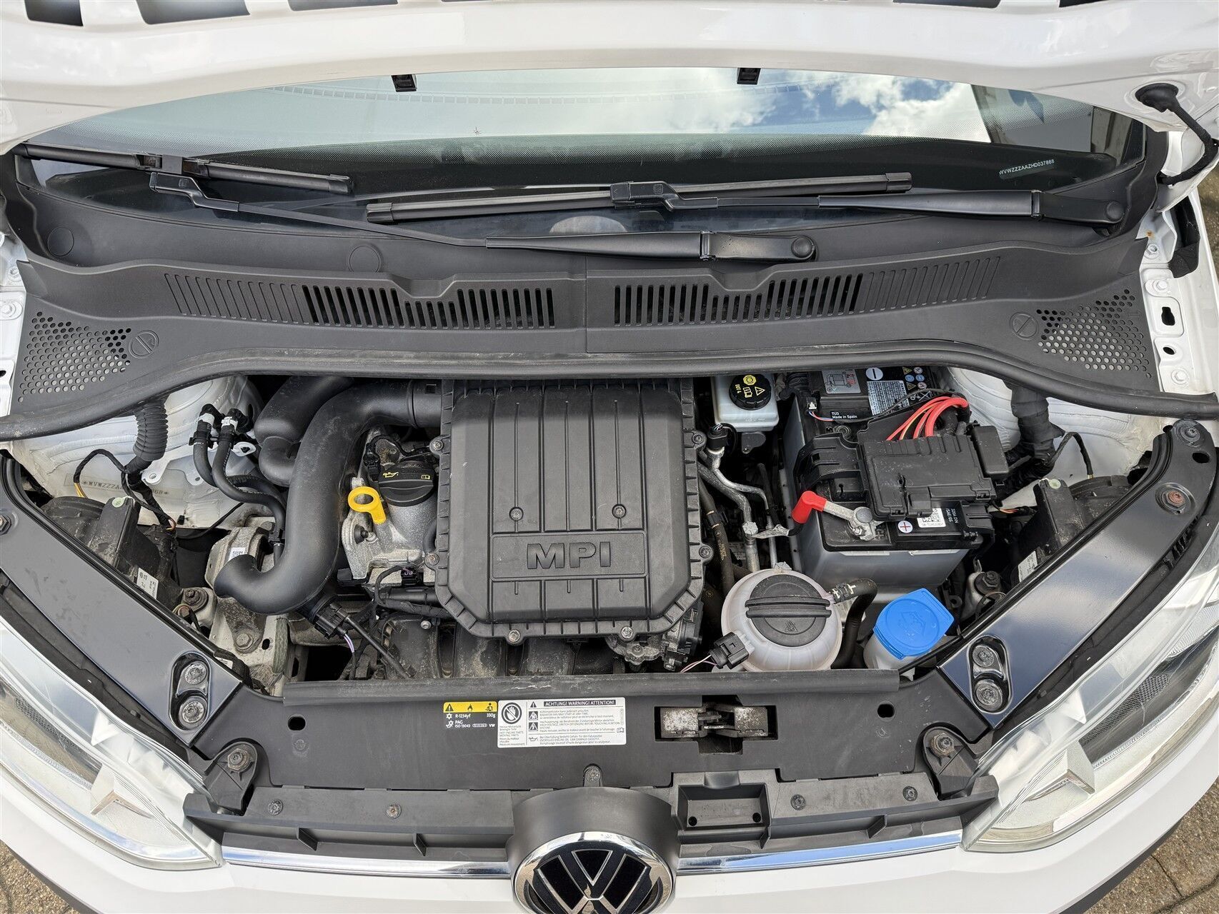 Hvid VW up fra 2017 set udefra
