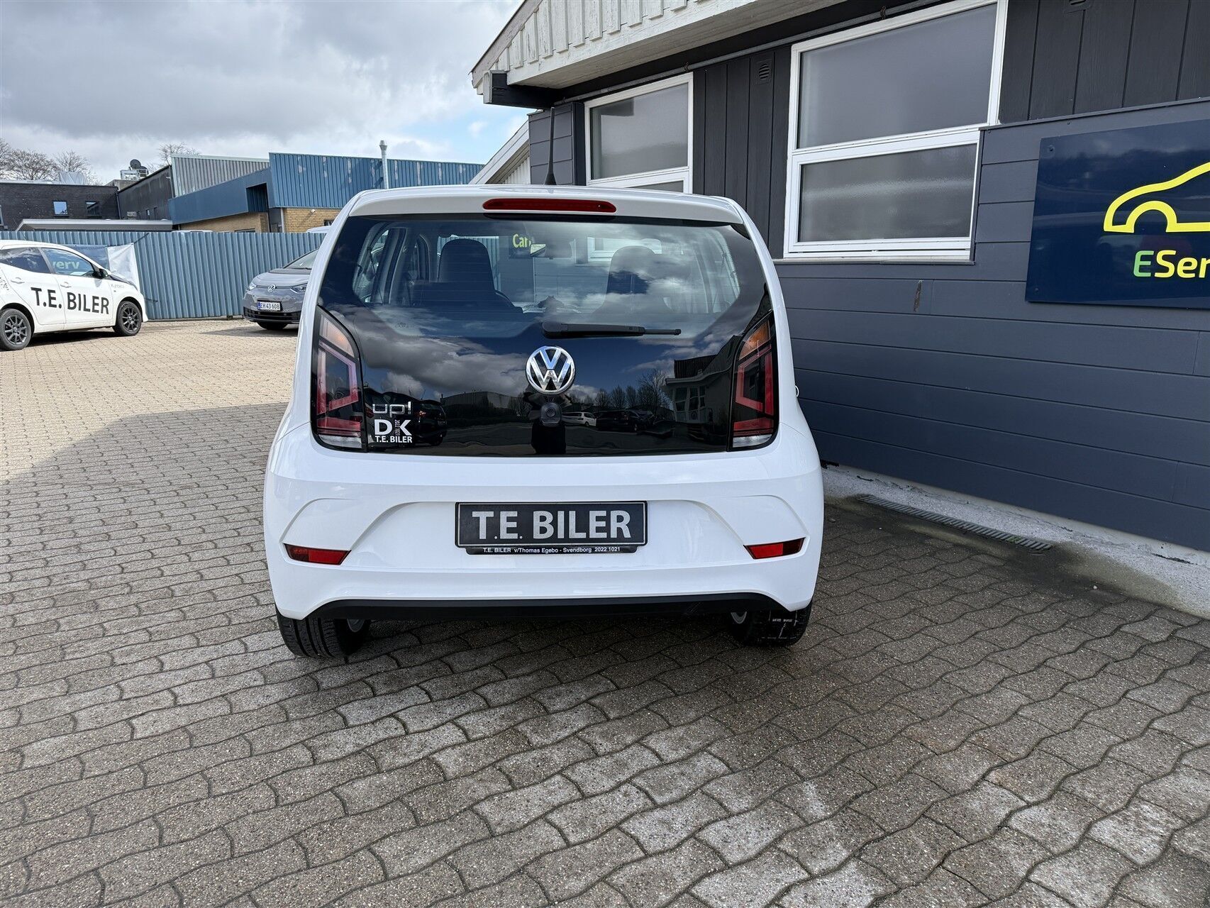 Hvid VW up fra 2017 set udefra