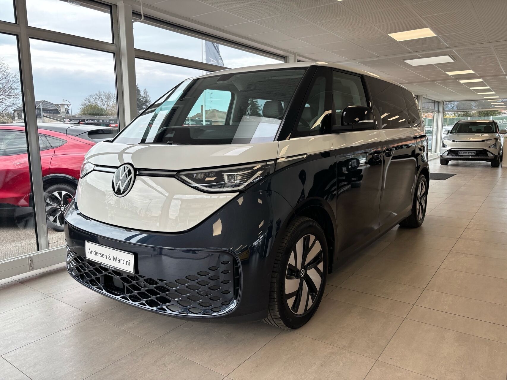 VW ID.Buzz Lang EL Pro 7 pers. 286HK Aut.