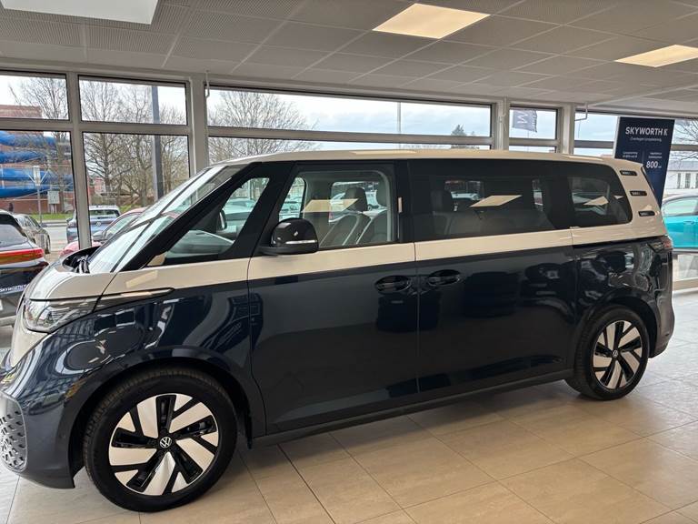 VW ID.Buzz Lang EL Pro 7 pers. 286HK Aut.