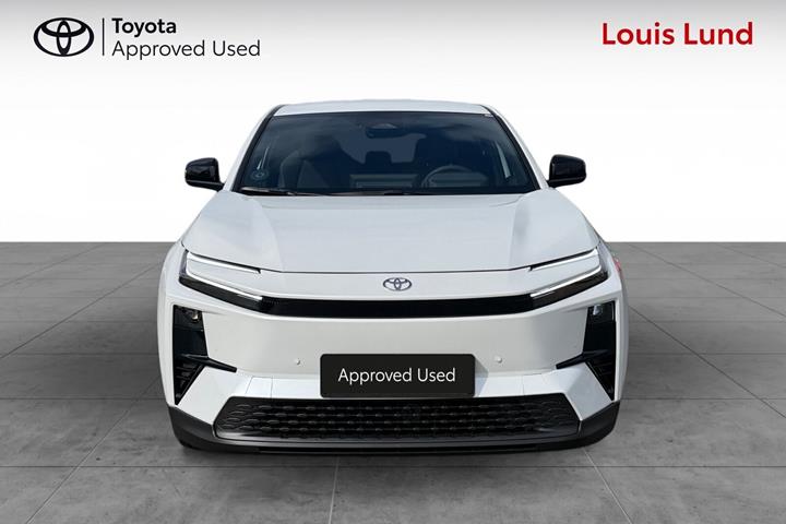 Hvid Toyota C-HR+ fra 2026