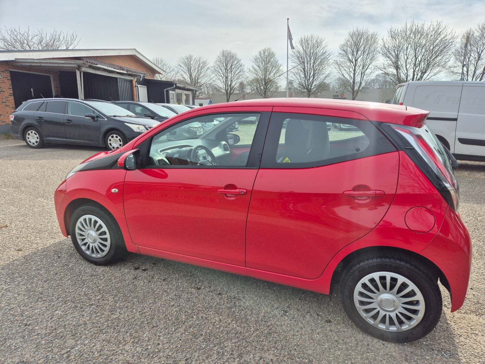 Grøn Toyota Aygo fra 2014
