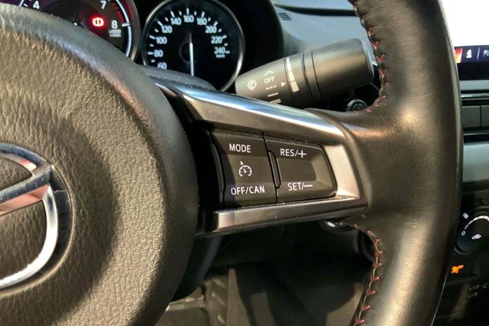 Rød Mazda MX-5 fra 2018