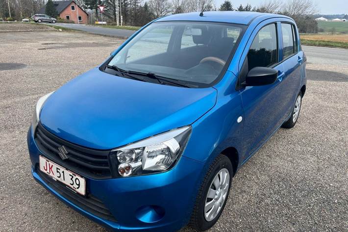 Blå Suzuki Celerio fra 2015