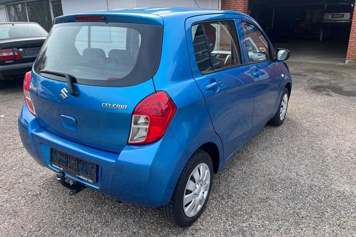 Blå Suzuki Celerio fra 2015