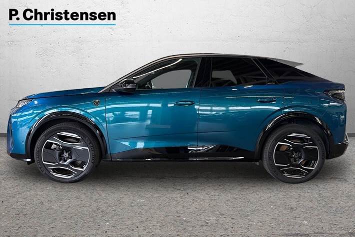Blå Peugeot e-3008 fra 2024