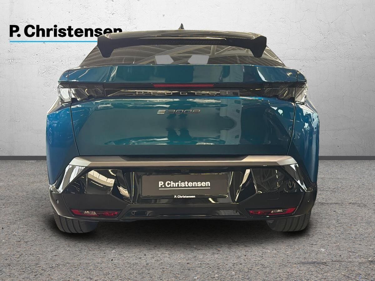 Peugeot e-3008 77 GT Pack