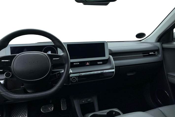 Grå Hyundai Ioniq 5 fra 2024