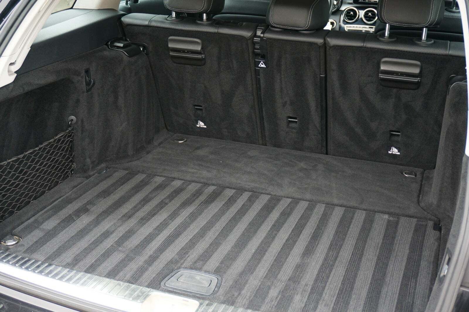 Sort Mercedes C220 d fra 2017