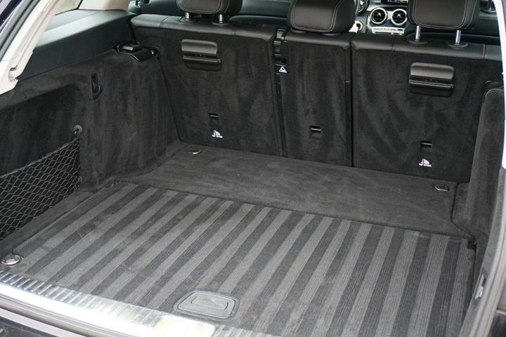 Sort Mercedes C220 d fra 2017