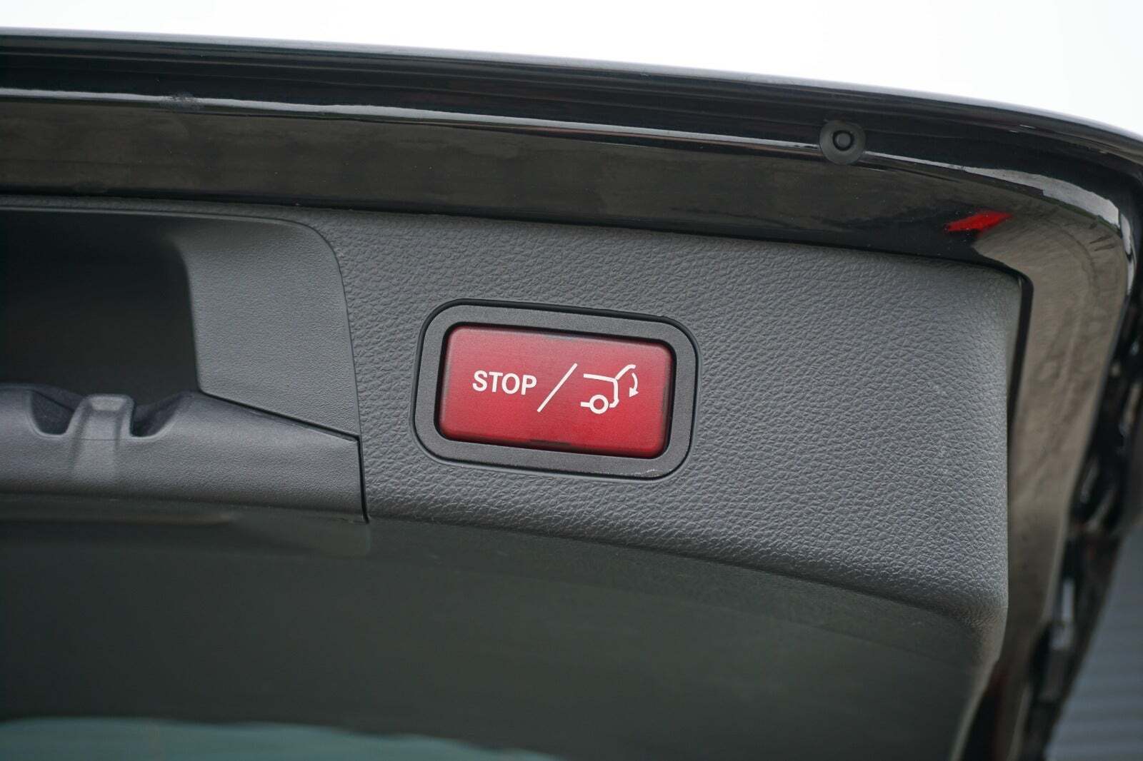 Sort Mercedes C220 d fra 2017