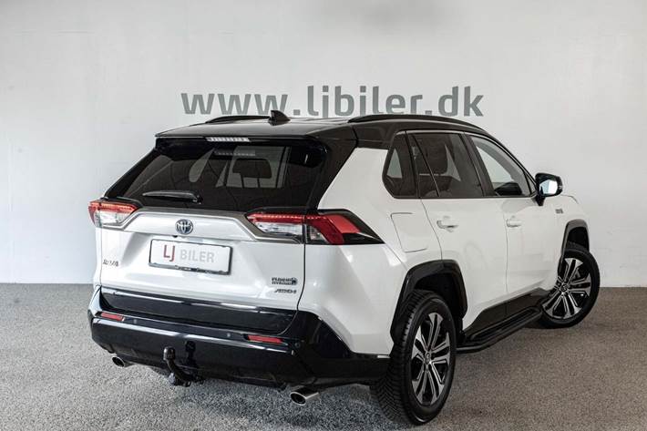 Hvid Toyota RAV4 fra 2022