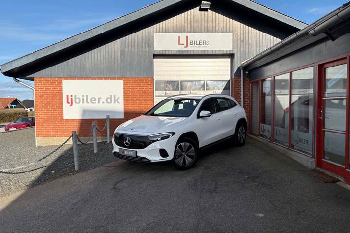 Hvid Mercedes EQA250 fra 2025