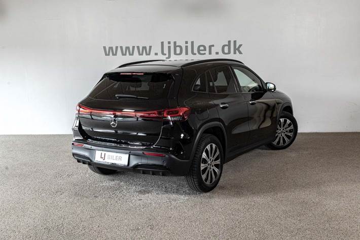 Sort Mercedes EQA250 fra 2021