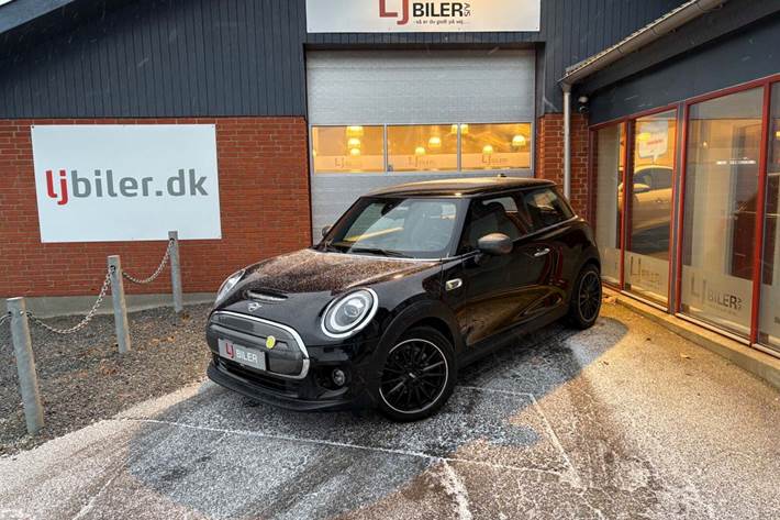 Sort Mini Cooper SE fra 2020