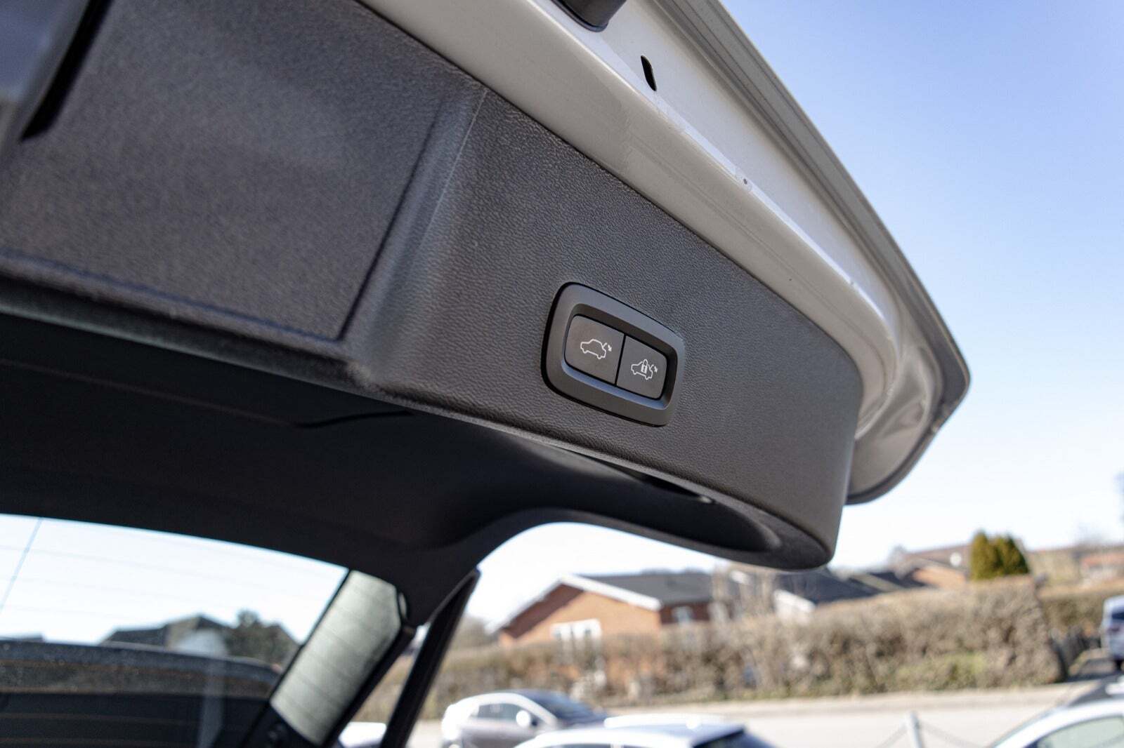 Hvid Volvo XC40 fra 2022