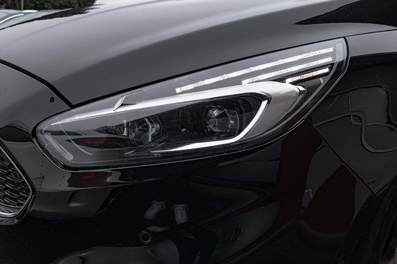 Sort Ford S-MAX fra 2019