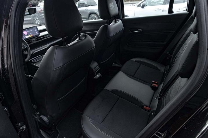 undefined Jeep Avenger fra 2023