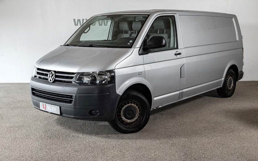 VW Transporter 2,0 TDi 140 Kassevogn lang