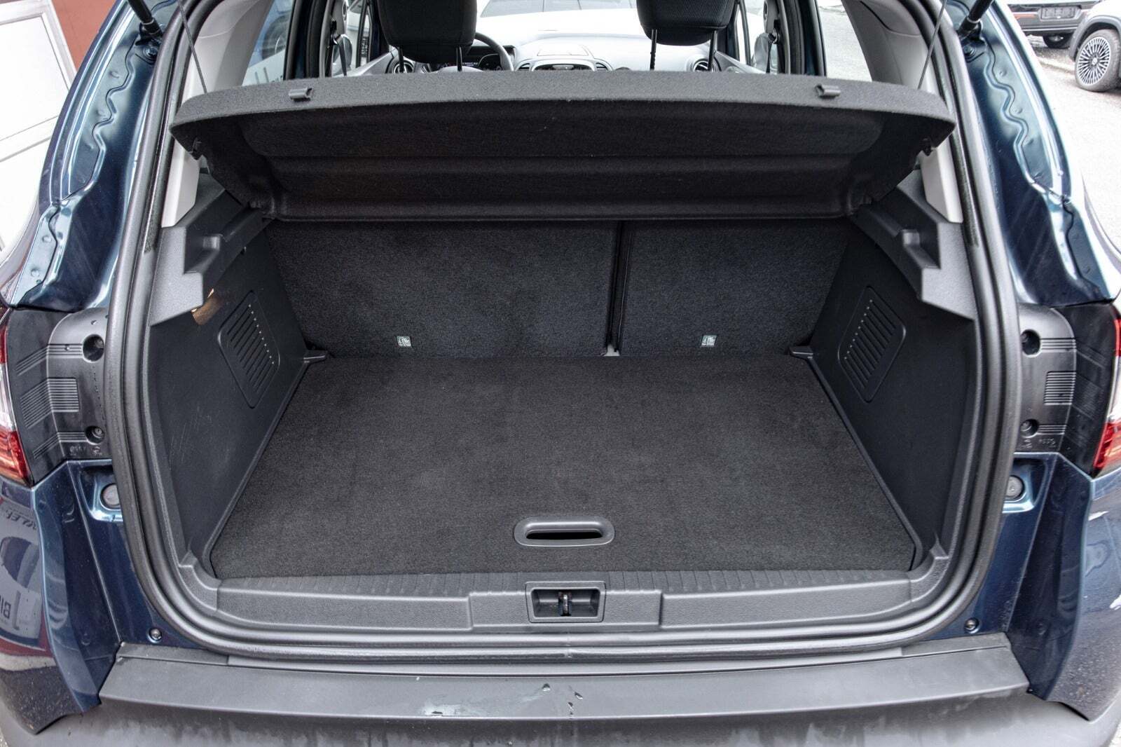 Blå Renault Captur fra 2017