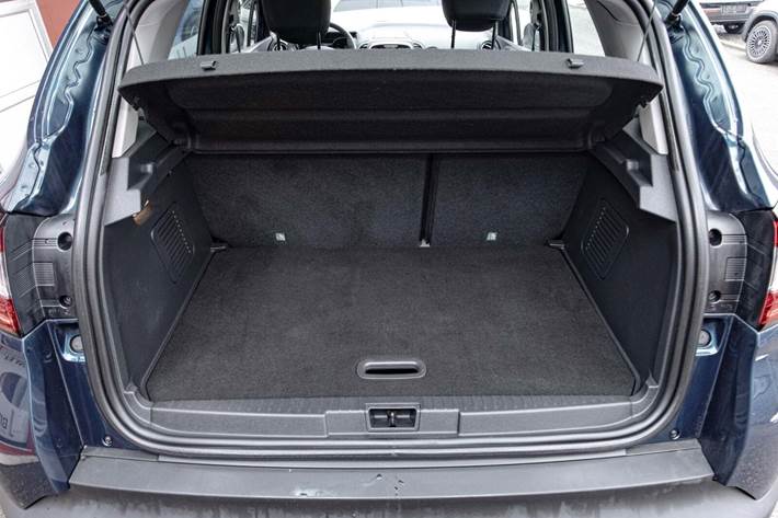 Blå Renault Captur fra 2017