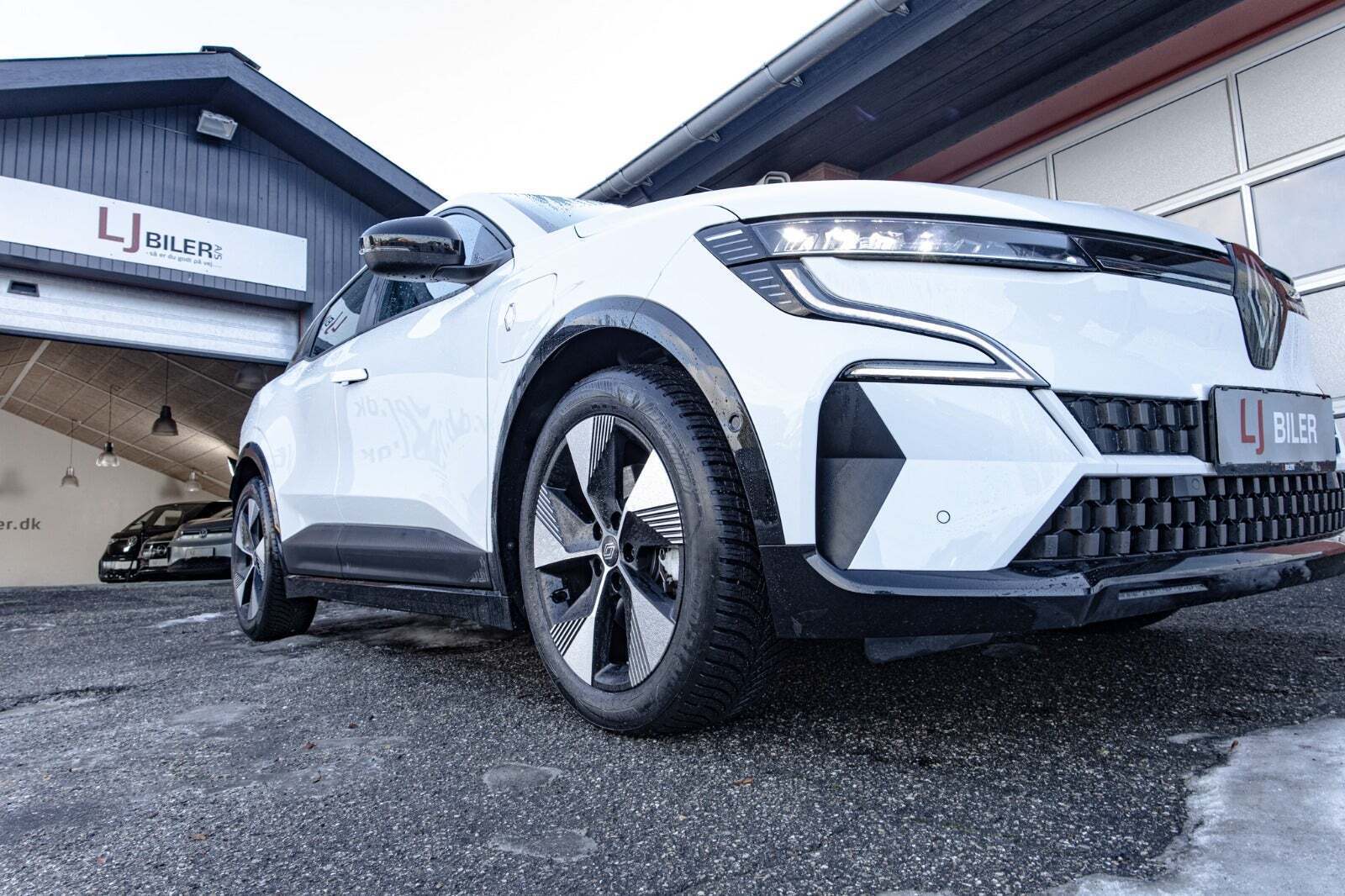 Hvid Renault Megane E-Tech fra 2022
