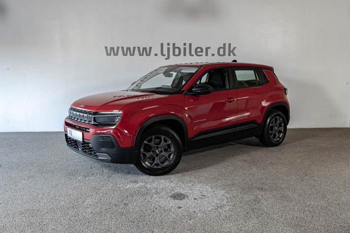 Rød Jeep Avenger fra 2023