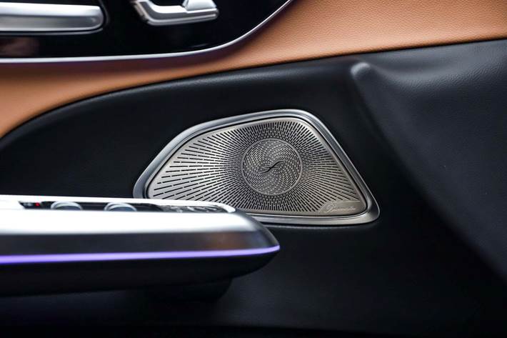 Sort Mercedes E450 d fra 2026