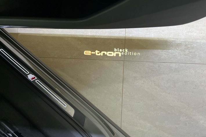 Grøn Audi e-tron fra 2022