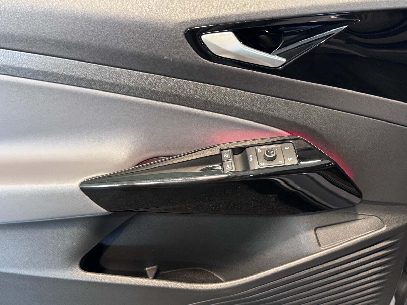 Grå VW ID.4 fra 2022