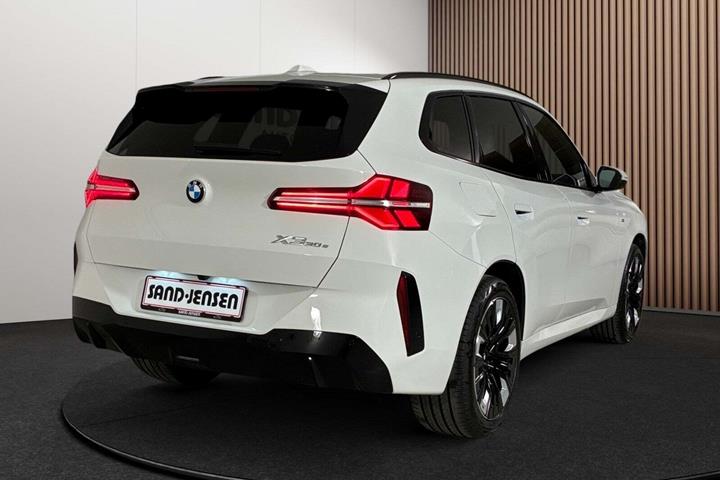 Hvid BMW X3 fra 2026