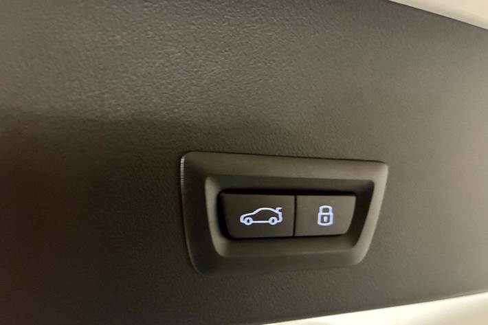 Hvid BMW X3 fra 2026