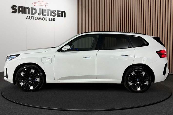 Hvid BMW X3 fra 2026
