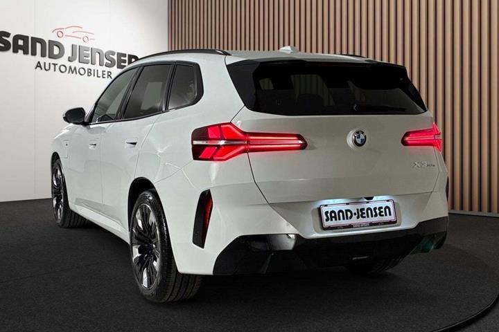 Hvid BMW X3 fra 2026
