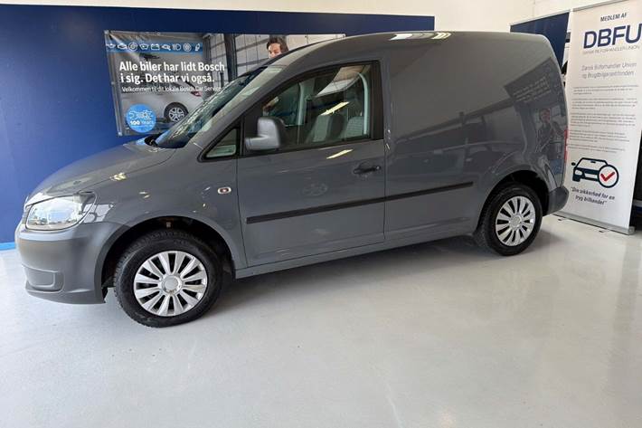Grå VW Caddy fra 2013