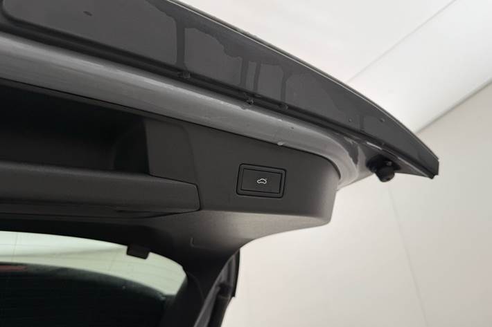 Grå VW ID.4 fra 2022