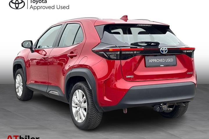 Rød Toyota Yaris Cross fra 2022