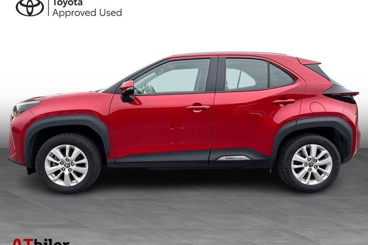 Rød Toyota Yaris Cross fra 2022