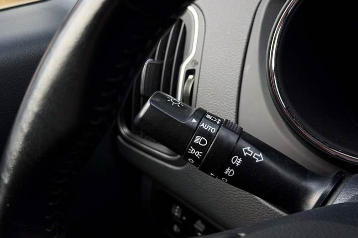 Blå Kia Rio fra 2016