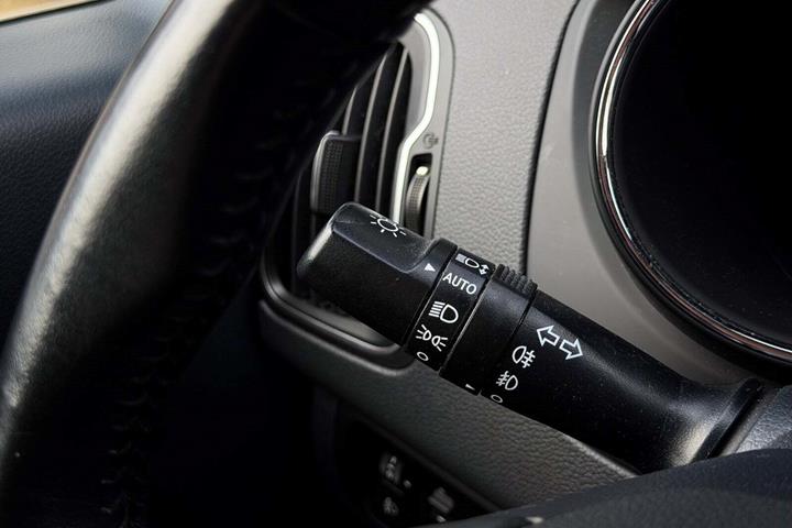 Blå Kia Rio fra 2016