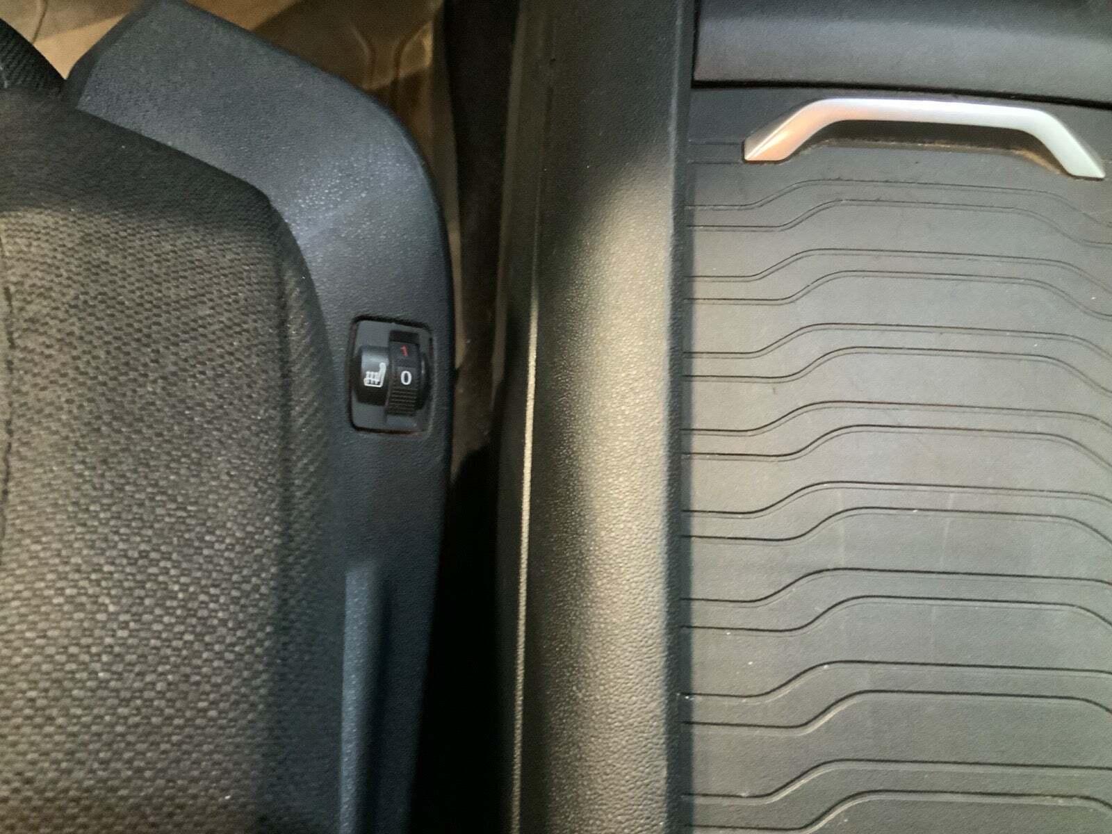 Rød Citroën C4 SpaceTourer fra 2018