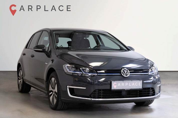 Grå VW e-Golf VII fra 2018