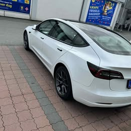 Tesla Model 3 Standard Range+ RWD